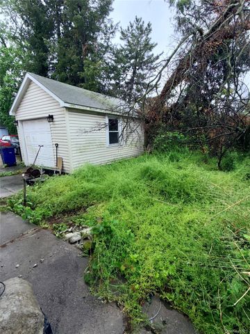 9922 193rd Street, Hollis, NY 11423