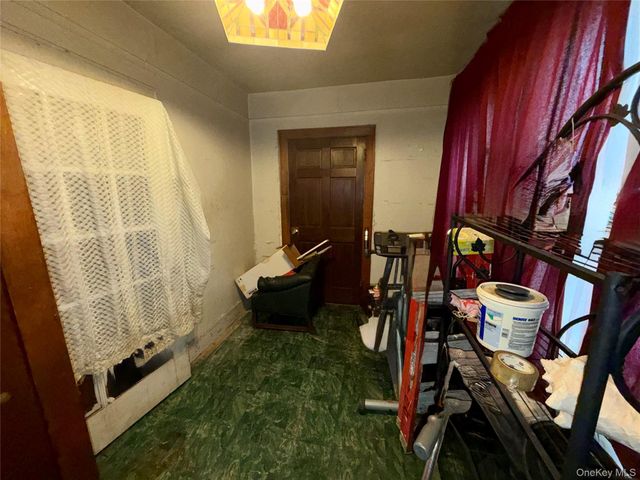 9922 193rd Street, Hollis, NY 11423