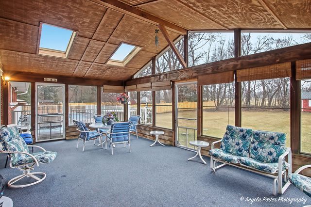 515 Country Club Drive, Mchenry, IL 60050