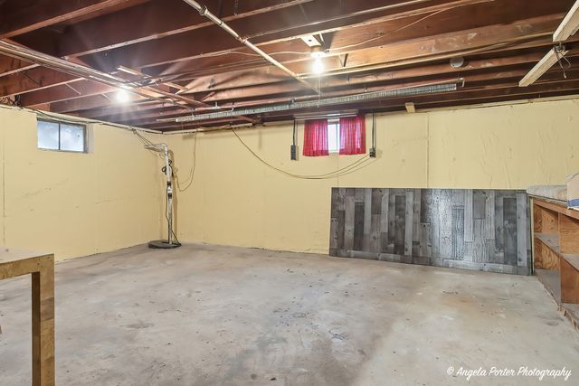 515 Country Club Drive, Mchenry, IL 60050