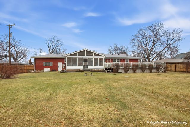 515 Country Club Drive, Mchenry, IL 60050