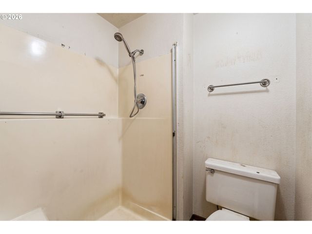 1785 Sw BATTAGLIA Ave, Gresham, OR 97080