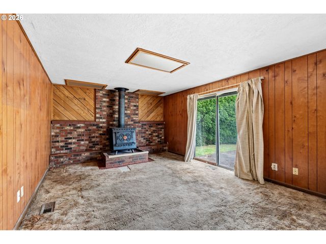 1785 Sw BATTAGLIA Ave, Gresham, OR 97080