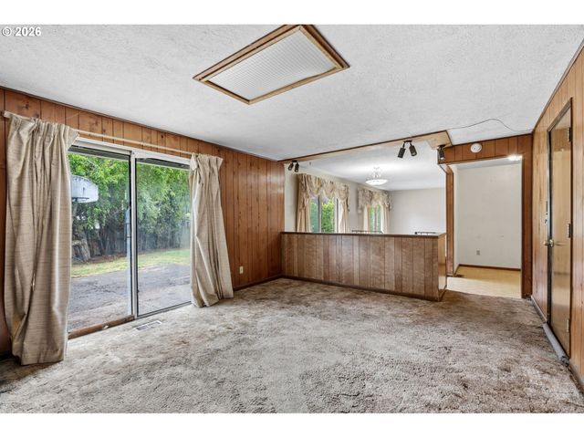 1785 Sw BATTAGLIA Ave, Gresham, OR 97080