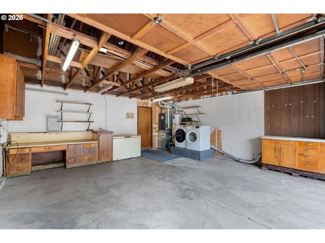 1785 Sw BATTAGLIA Ave, Gresham, OR 97080