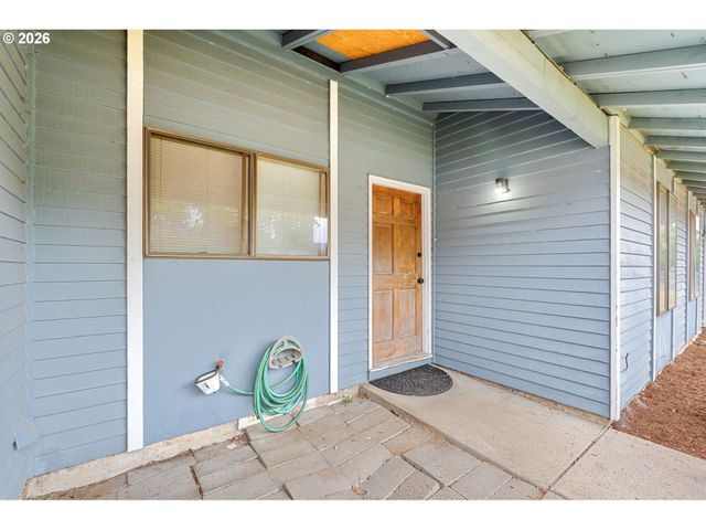1785 Sw BATTAGLIA Ave, Gresham, OR 97080