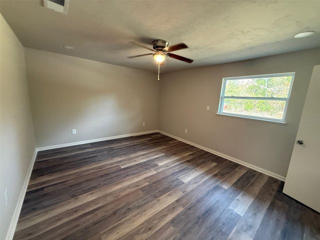 8424 NW 4TH PLACE, Gainesville, FL 32607