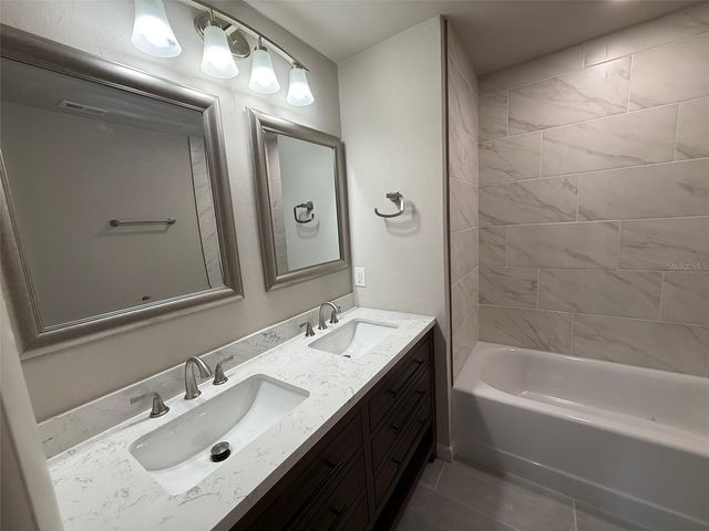 8424 NW 4TH PLACE, Gainesville, FL 32607