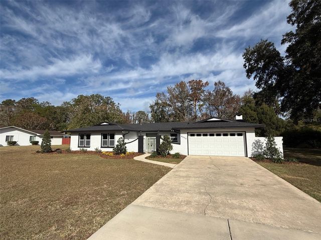 8424 NW 4TH PLACE, Gainesville, FL 32607