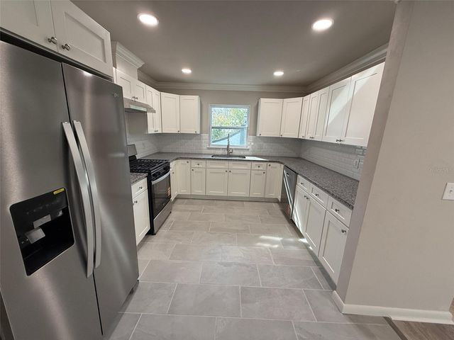 8424 NW 4TH PLACE, Gainesville, FL 32607