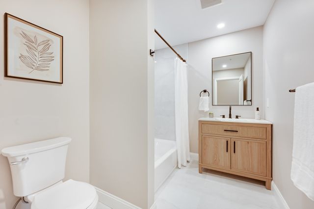 271 Washington Ave 1, Chelsea, MA 02150
