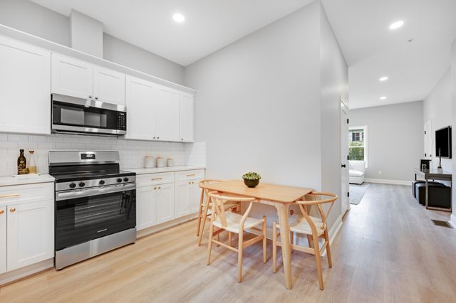 271 Washington Ave 1, Chelsea, MA 02150