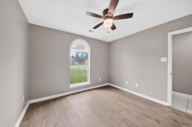 12 Overlook, Cabot, AR 72023