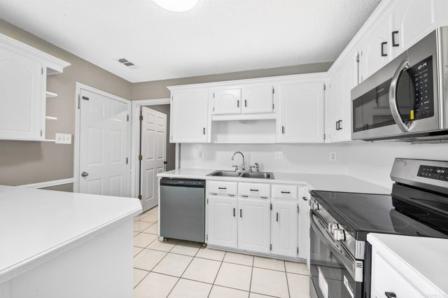 12 Overlook, Cabot, AR 72023