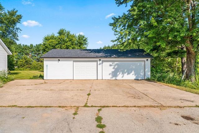W7548 COUNTY ROAD S, Shiocton, WI 54170