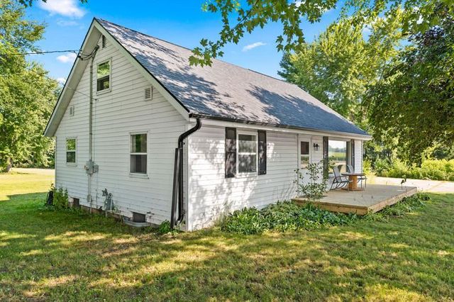 W7548 COUNTY ROAD S, Shiocton, WI 54170