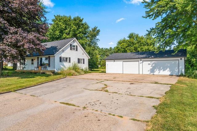 W7548 COUNTY ROAD S, Shiocton, WI 54170