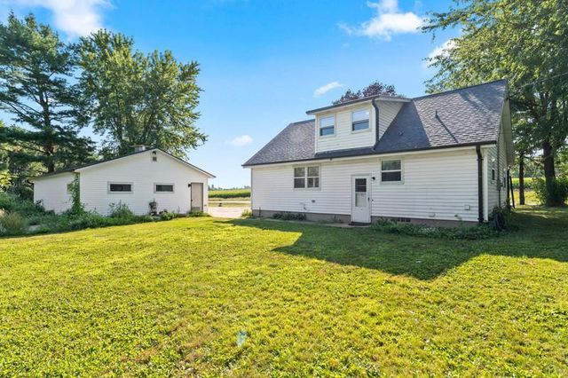 W7548 COUNTY ROAD S, Shiocton, WI 54170
