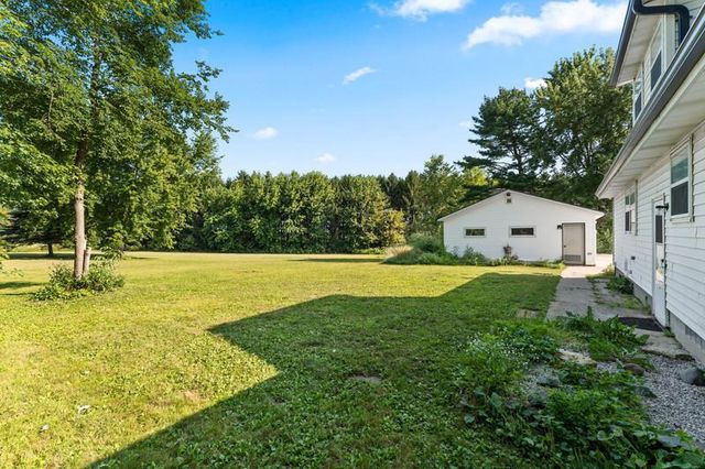 W7548 COUNTY ROAD S, Shiocton, WI 54170