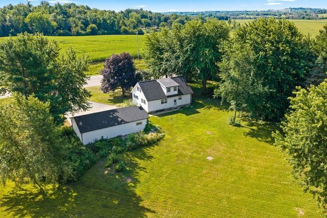 W7548 COUNTY ROAD S, Shiocton, WI 54170