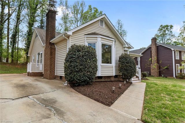 1611 Maple Ridge Court, Greensboro, NC 27455