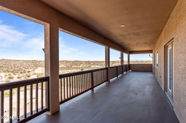 45327 SAN DOMINGO PEAK Trail, Morristown, AZ 85342