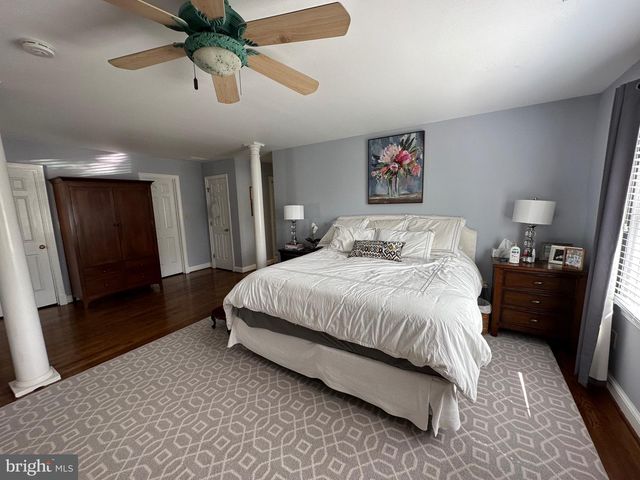 7315 UNIVERSITY AVE, Glen Echo, MD 20812