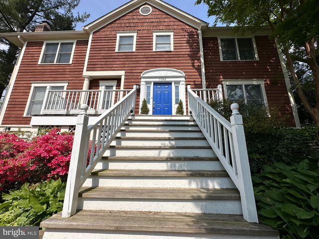 7315 UNIVERSITY AVE, Glen Echo, MD 20812