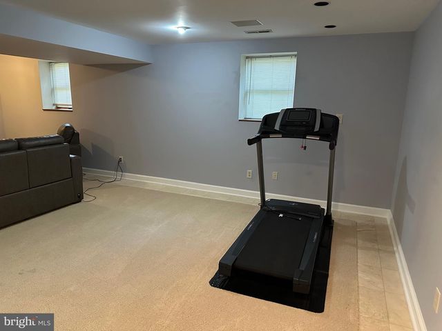 7315 UNIVERSITY AVE, Glen Echo, MD 20812