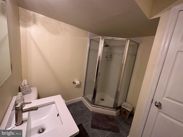 7315 UNIVERSITY AVE, Glen Echo, MD 20812