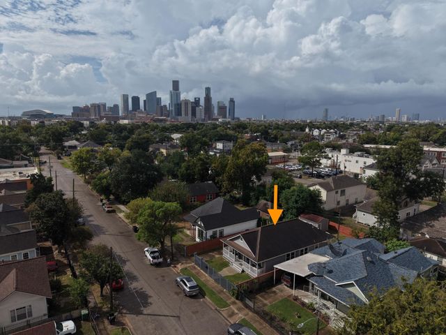 1917 Chapman Street, Houston, TX 77009