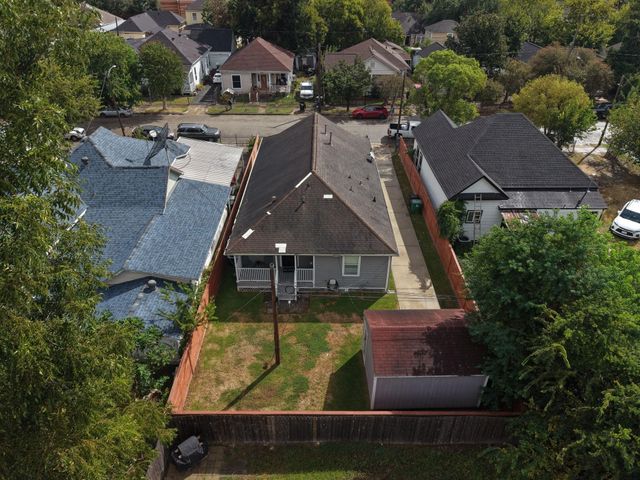 1917 Chapman Street, Houston, TX 77009