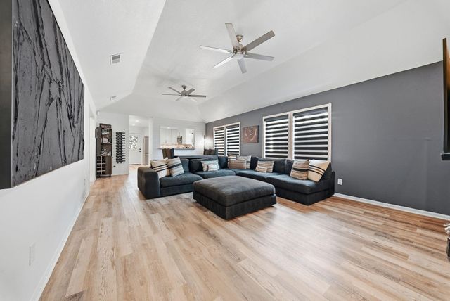 1917 Chapman Street, Houston, TX 77009