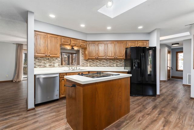 20 Gerona Circle, Hot Springs Village, AR 71909