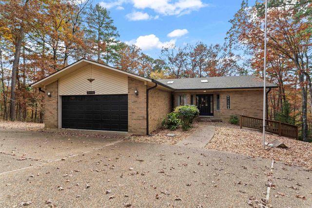 20 Gerona Circle, Hot Springs Village, AR 71909
