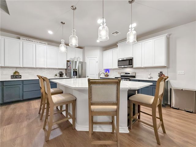 2410 Thankful St, Corpus Christi, TX 78418