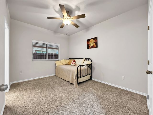 2410 Thankful St, Corpus Christi, TX 78418