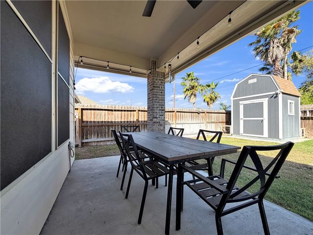 2410 Thankful St, Corpus Christi, TX 78418