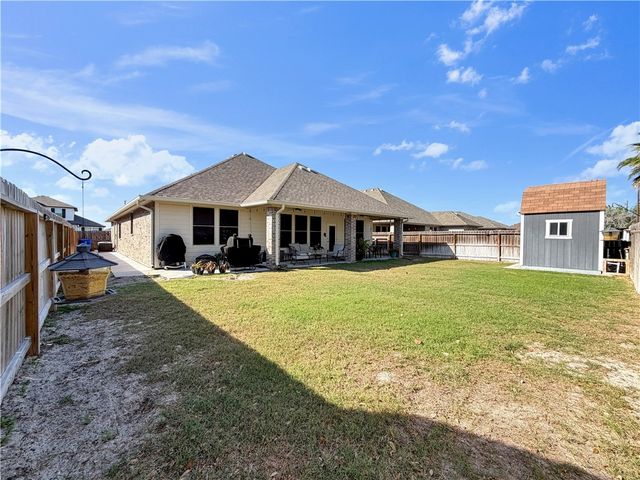 2410 Thankful St, Corpus Christi, TX 78418