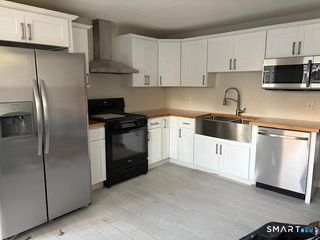 50 Trumbull Avenue, Bridgeport, CT 06606