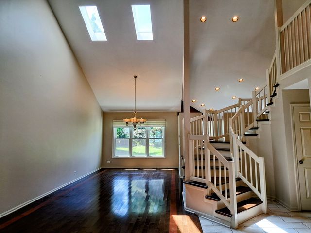 23 Willow Parkway, Buffalo Grove, IL 60089