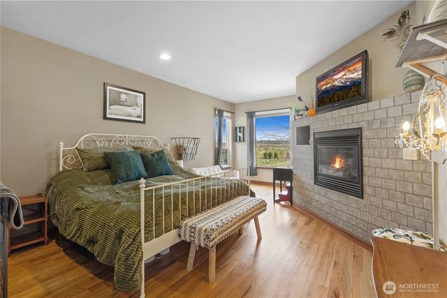 513 212th Street NW, Arlington, WA 98223