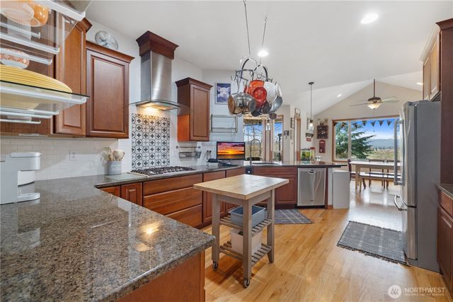 513 212th Street NW, Arlington, WA 98223