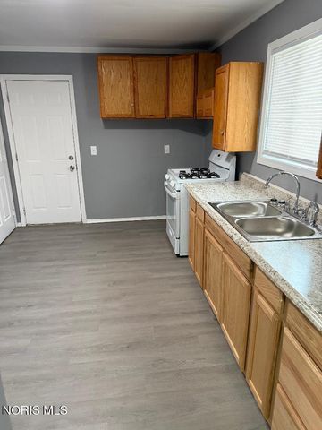 207 E Bancroft Street, Toledo, OH 43620