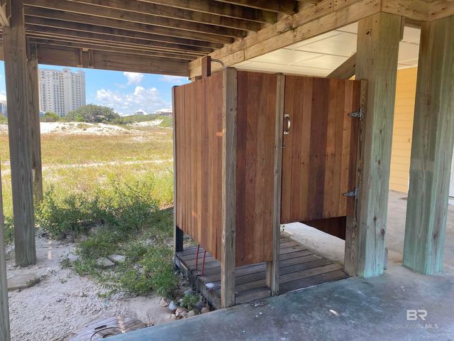 9029 Fish House Road, Gulf Shores, AL 36542