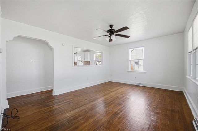 209 Hanbury AVE, Portsmouth, VA 23702