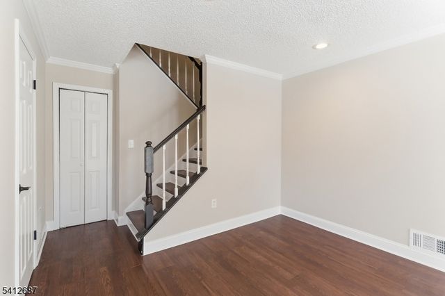 196 Sapphire Ln, Franklin Twp., NJ 08823