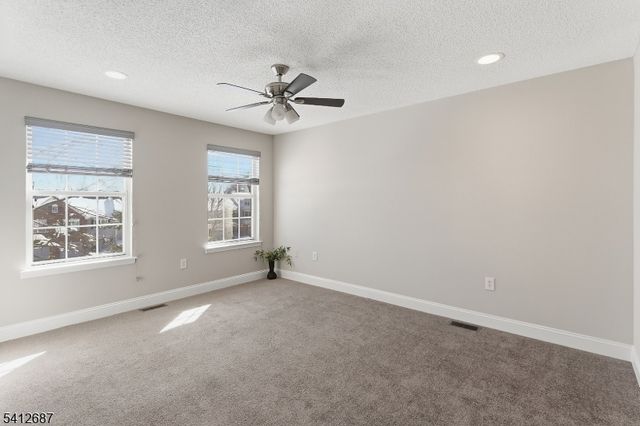 196 Sapphire Ln, Franklin Twp., NJ 08823