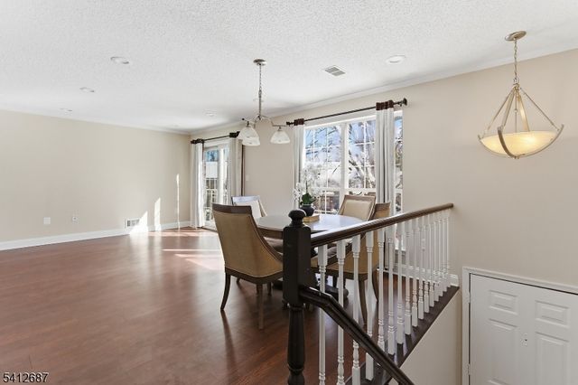 196 Sapphire Ln, Franklin Twp., NJ 08823