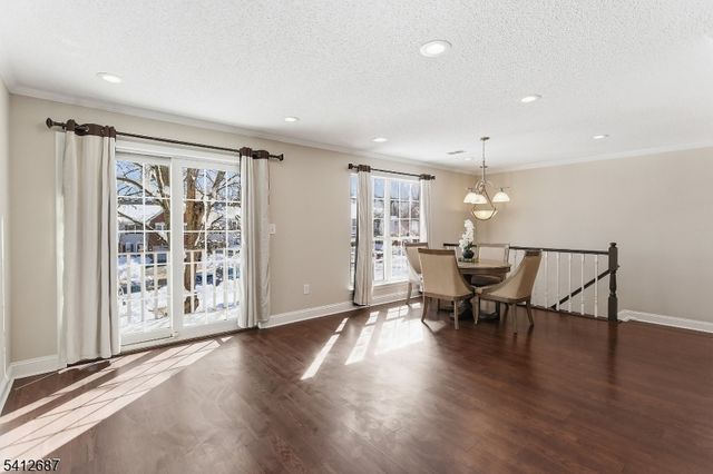 196 Sapphire Ln, Franklin Twp., NJ 08823